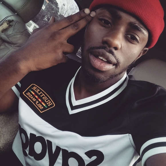 Meet your Posher, Ashante - Picture 1 of 1